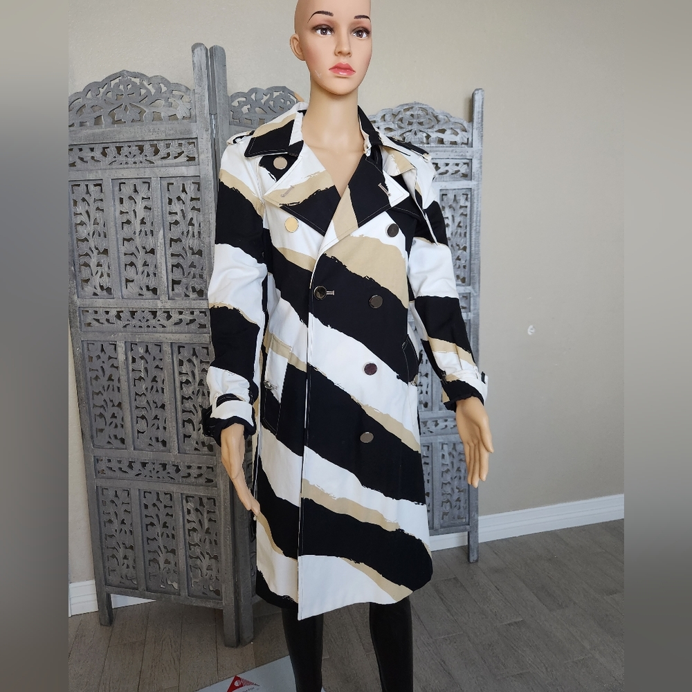 Black/White/Tan Black/White/Tan Zebra Pattern Printed Coat/Trench Coat - Picture 2 of 11